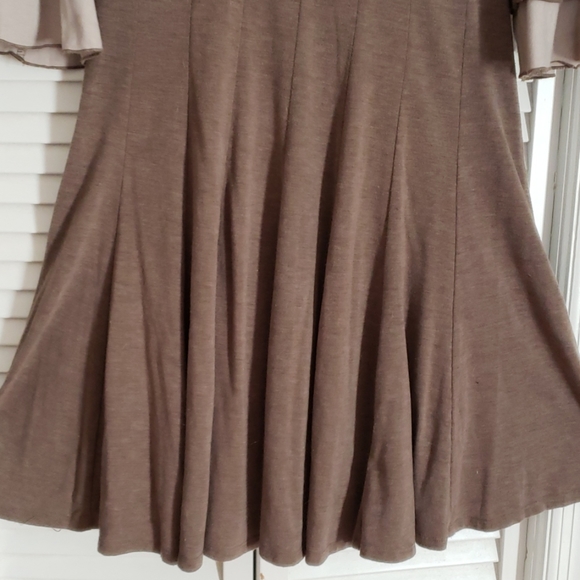 Womens rustic style dress - Picture 4 of 4